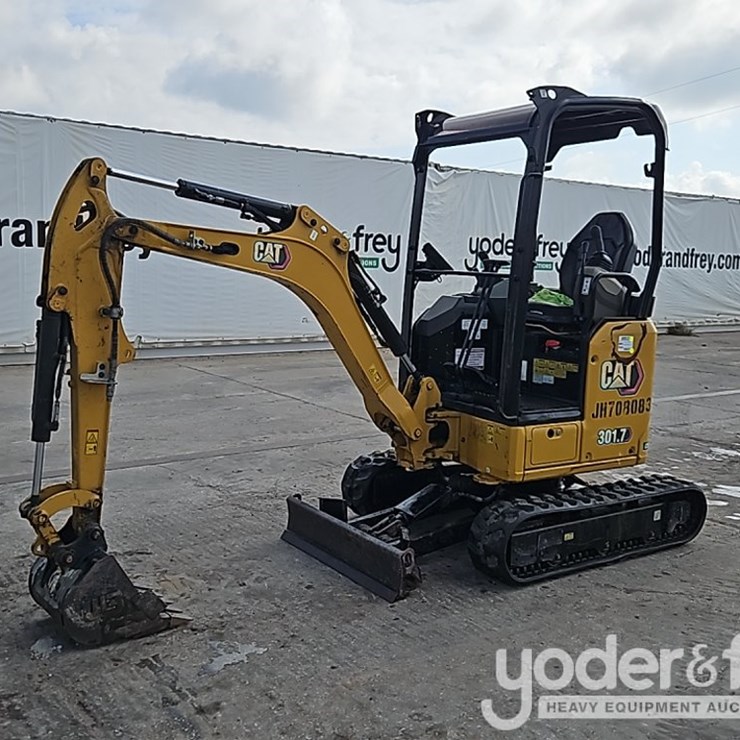 2022 CATERPILLAR 301.7CR