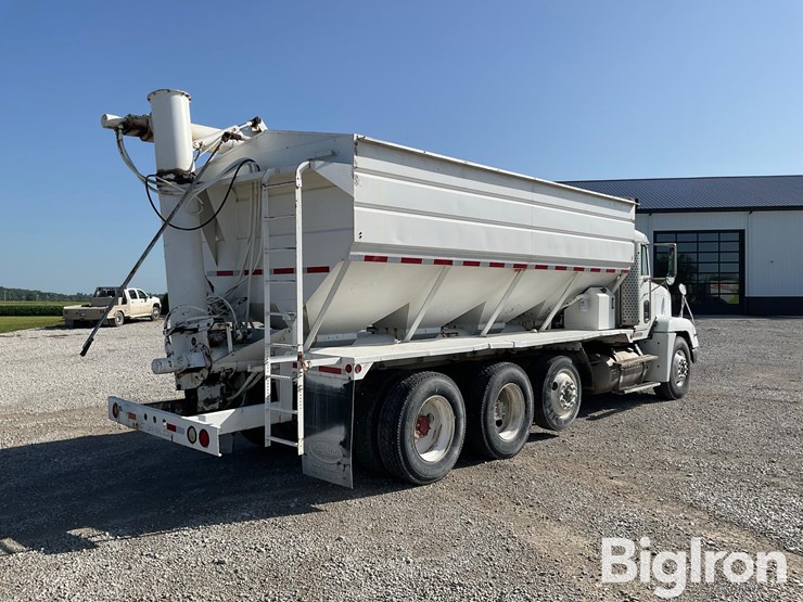 1995-freightliner-fld120-image-5
