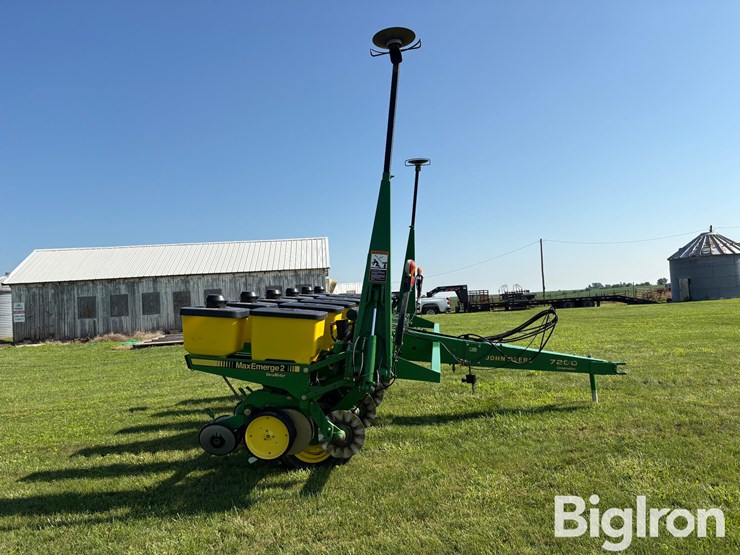 john-deere-7200-image-4