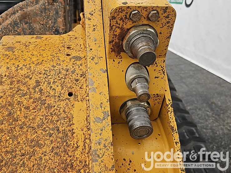 2023-caterpillar-289d3-image-22
