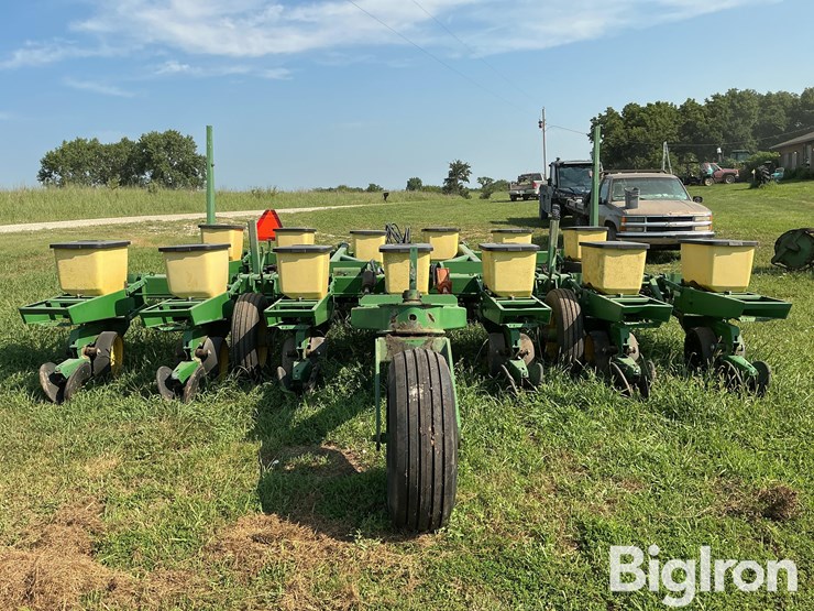 john-deere-7000-image-6