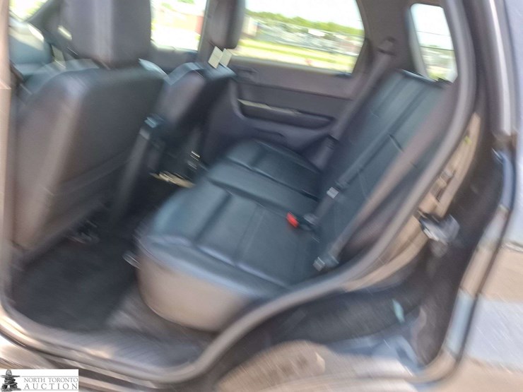 2012-ford-escape-image-14