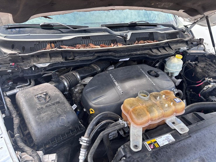 2015-dodge-ram-1500-image-13