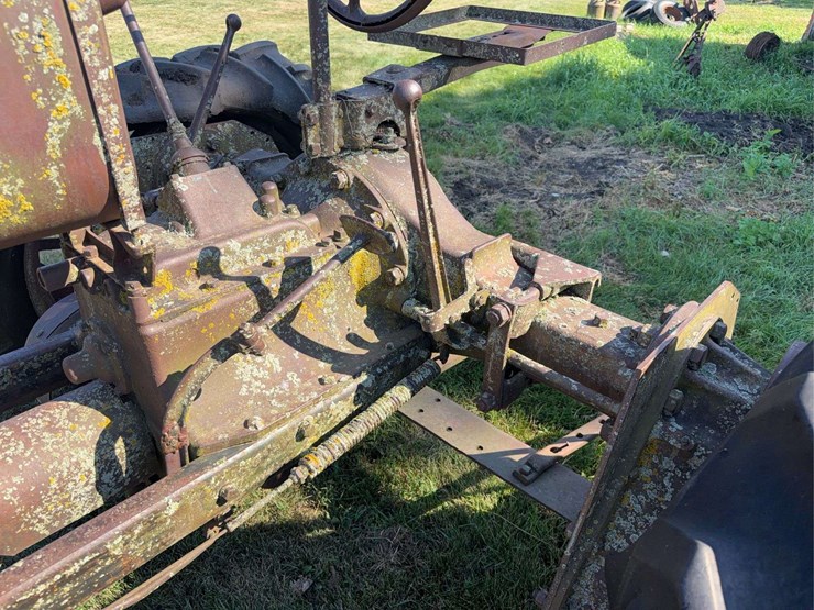 1931-farmall-f-30-duck-bill-image-33