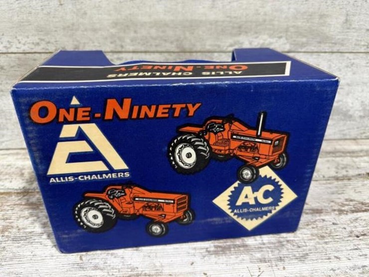 allis-chalmers-one-ninety-toy-tractor-image-8