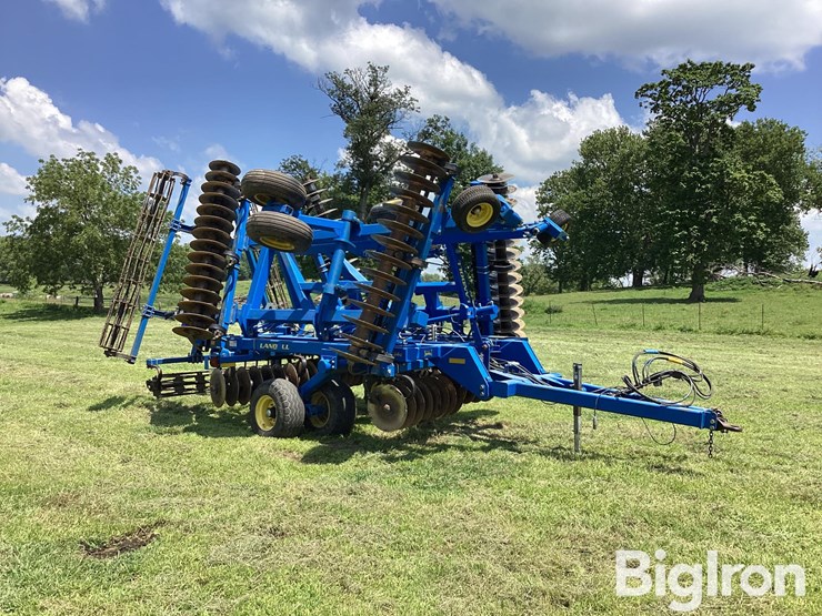 2015-landoll-7431-26-image-3