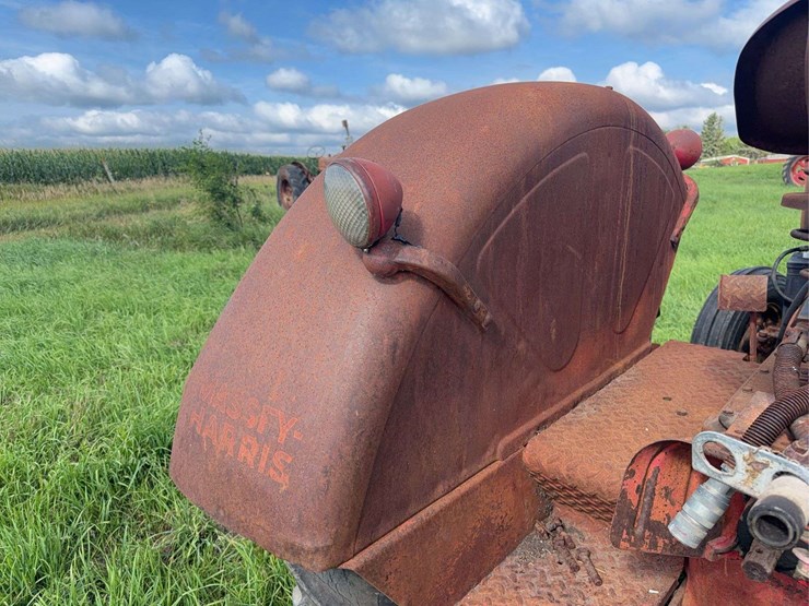 massey-ferguson-44-image-42