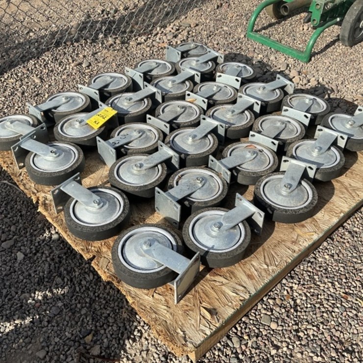 PALLET OF FIXED CASTORS