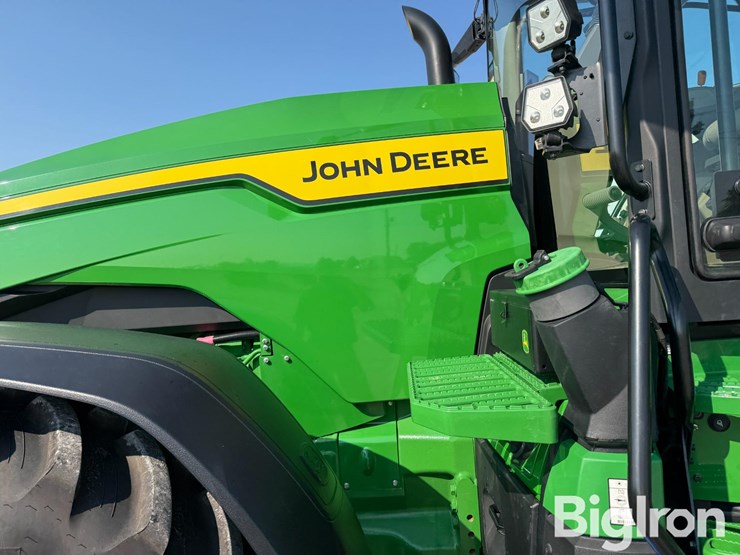 2025-john-deere-8r-340-image-13