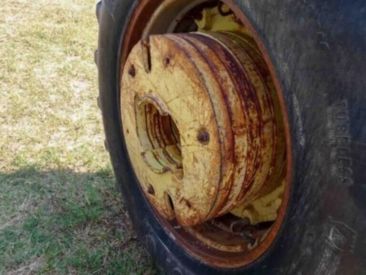 john-deere-4020-image-5