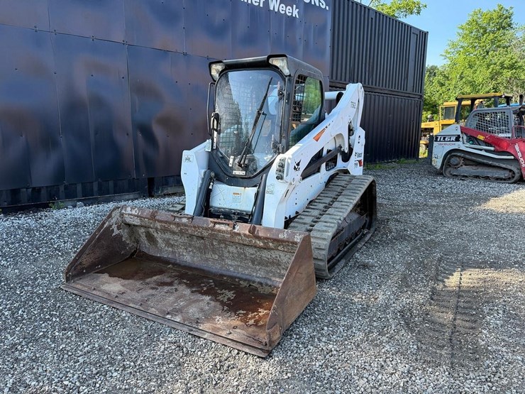 2020-bobcat-t740-image-8