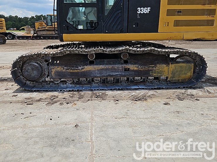2015-caterpillar-336fl-image-18