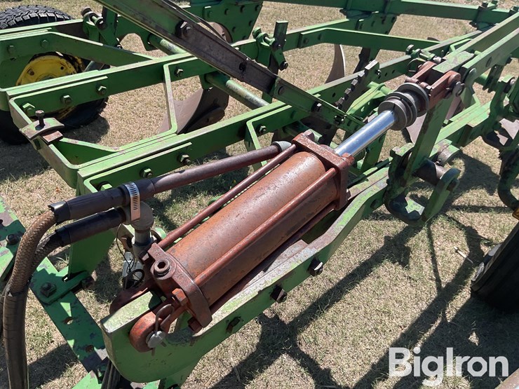 john-deere-5-image-11