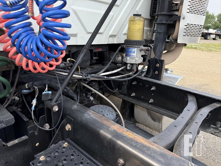 2009-international-transtar-8600-image-18