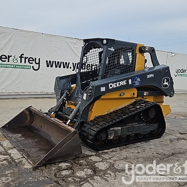 2023 DEERE 331G