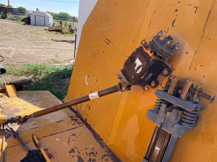 #2004-•-woods-batwing-rotary-mower-(offsite-in-el-paso)-image-13