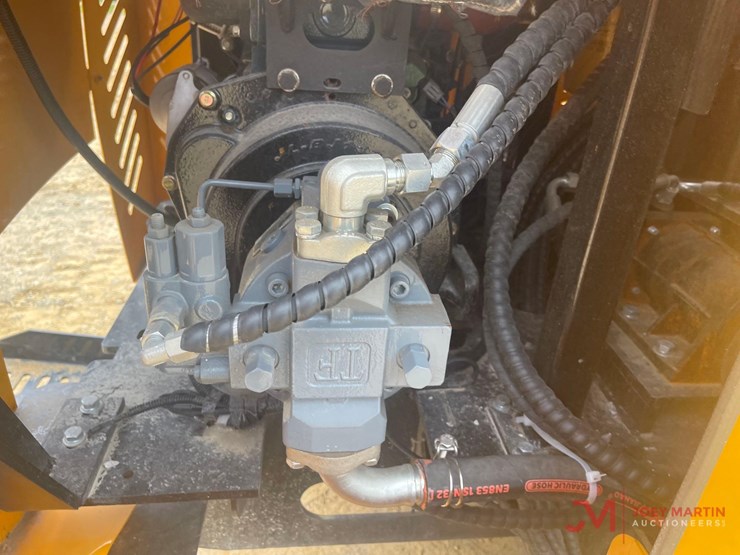 sklp-sk-ss1510-track-rock-crusher-image-13
