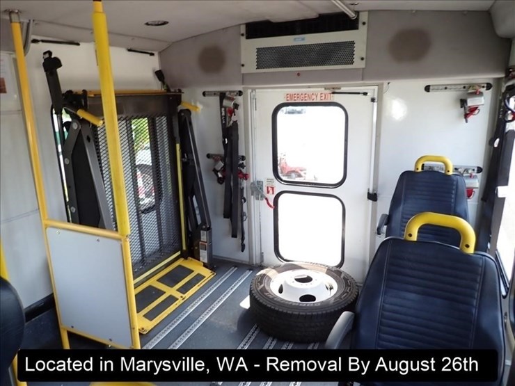 2019-ford-e450-image-2