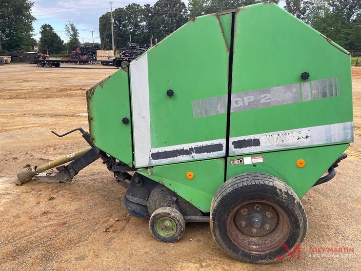 deutz-allis-round-baler-image-6