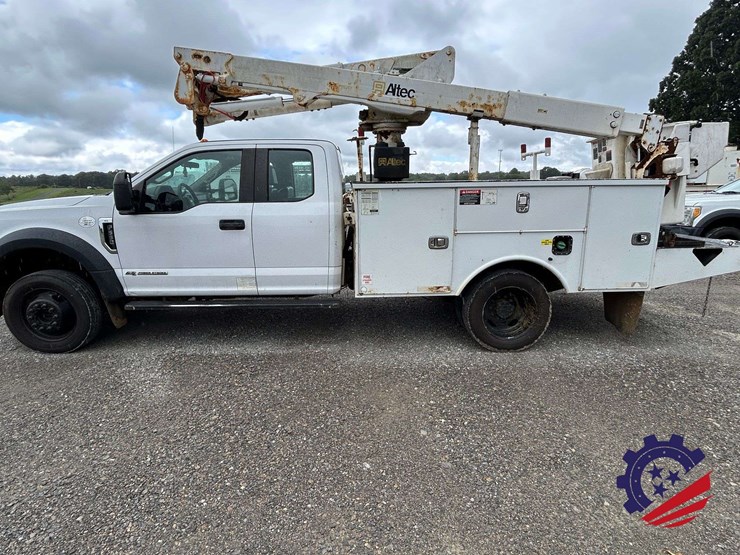 2017-ford-f550-xl-image-2