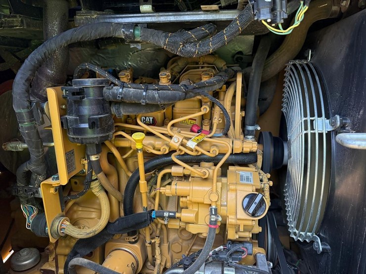 2022-caterpillar-305cr-image-16