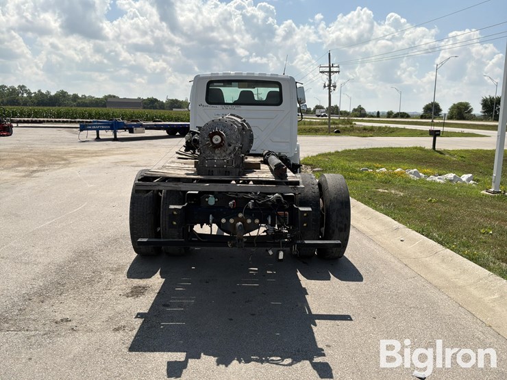 2019-international-durastar-4300-image-6