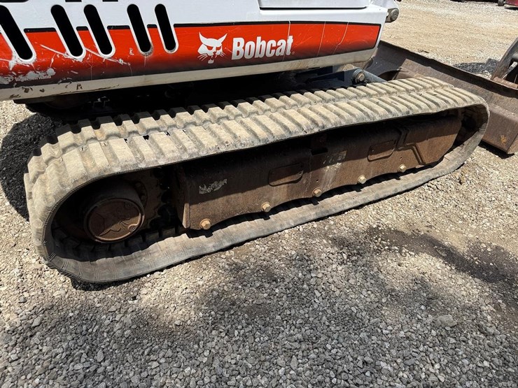 2006-bobcat-341g-image-19