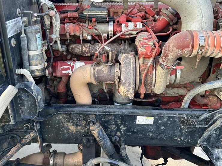 2012-peterbilt-386-image-13