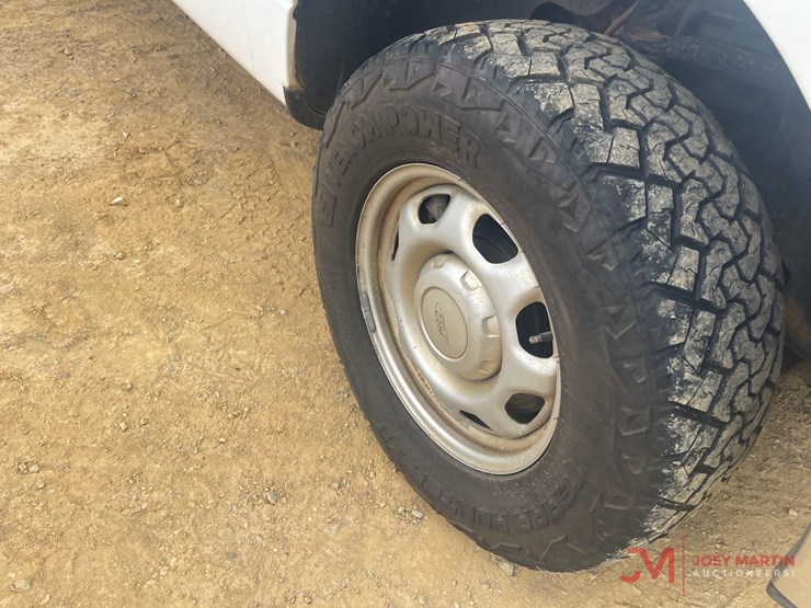 2014-ford-f150-xl-image-9