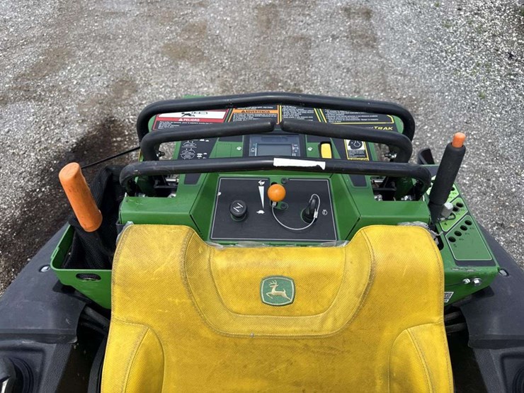 john-deere-m-image-11