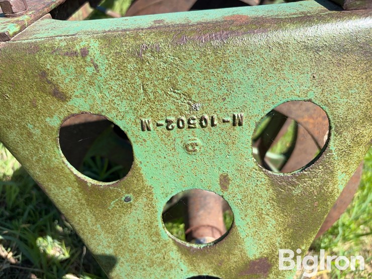 john-deere-7-image-9