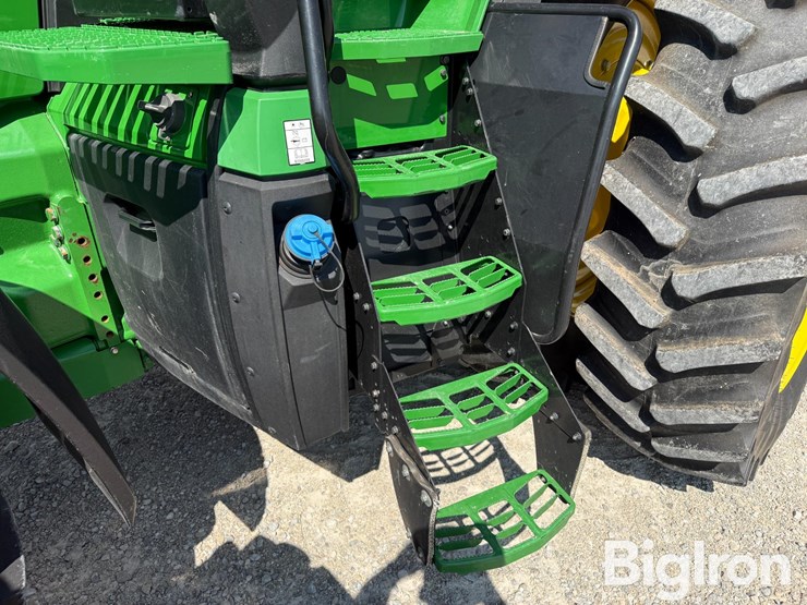 2024-john-deere-8r-340-image-15