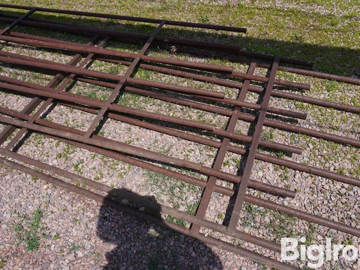 continuous-fence-panels-image-11