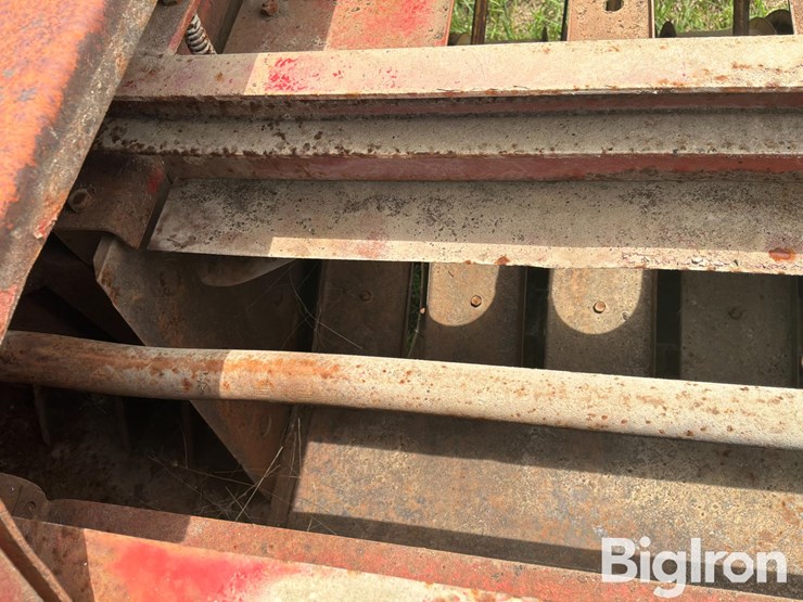 new-holland-268-image-17
