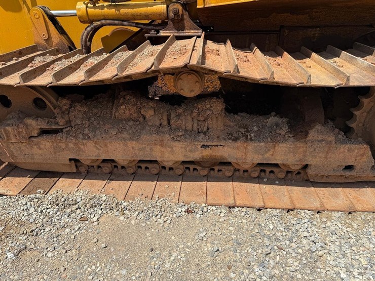 caterpillar-d4g-lgp-image-18