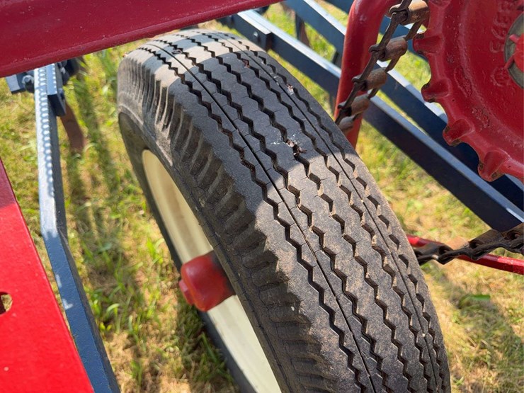 international-harvester-no.-9-field-cultivator-image-12
