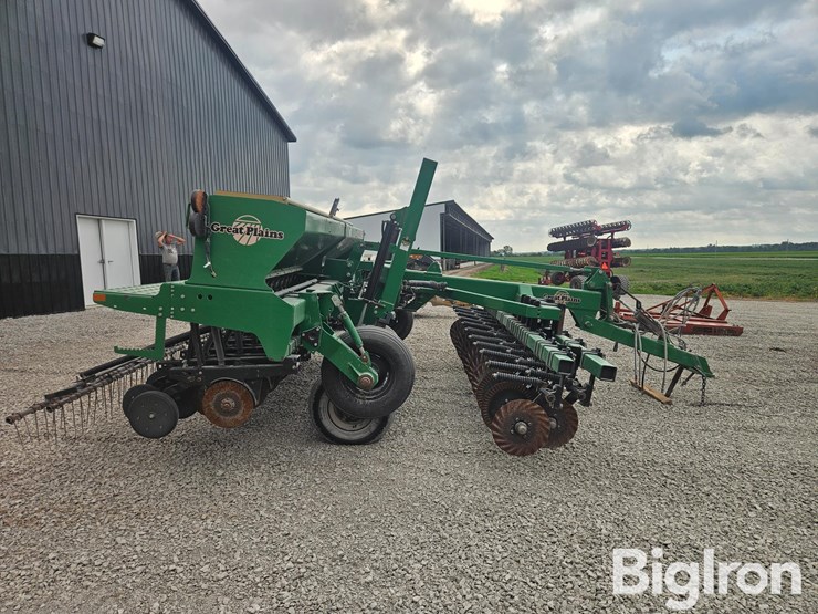 great-plains-solid-stand-1500-image-4