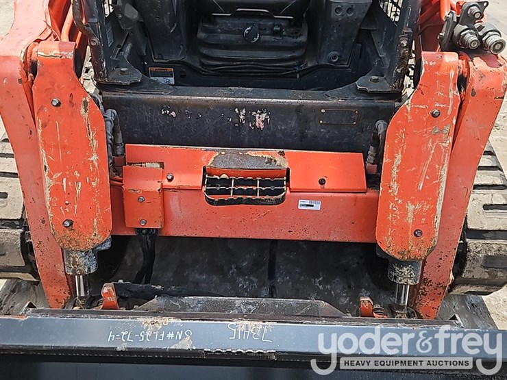 2015-kubota-svl90-2-image-15