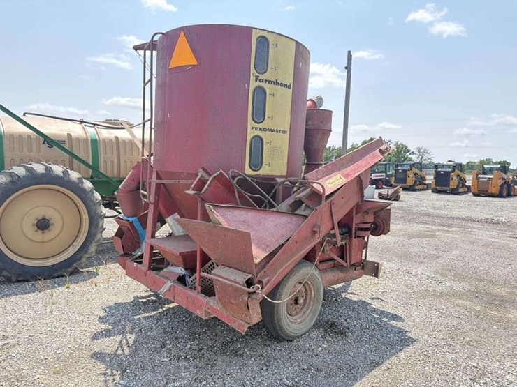 1966-farmhand-feed-grinder-with-corn-sheller-image-4