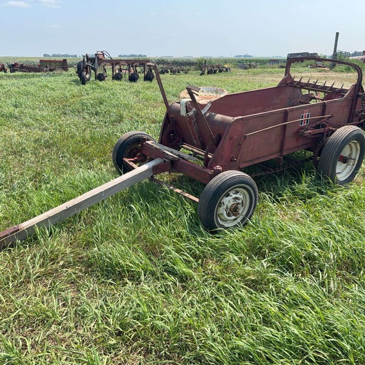 International Harvester Horse Drawn Manure Spreader
