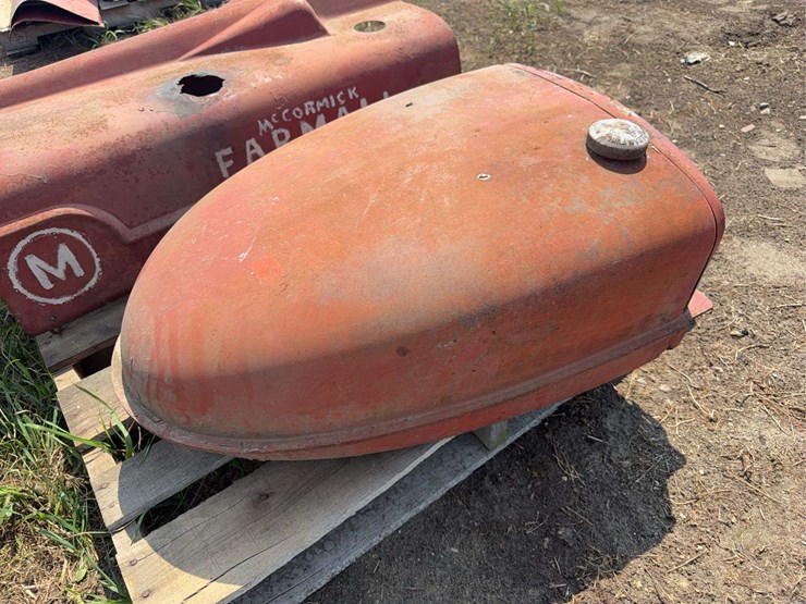 farmall-m-sheet-metal-image-8