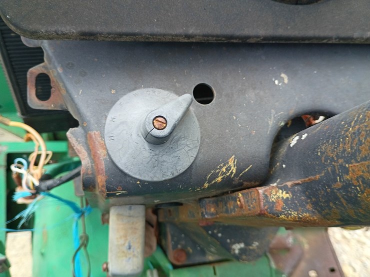 1978-john-deere-2040-image-34