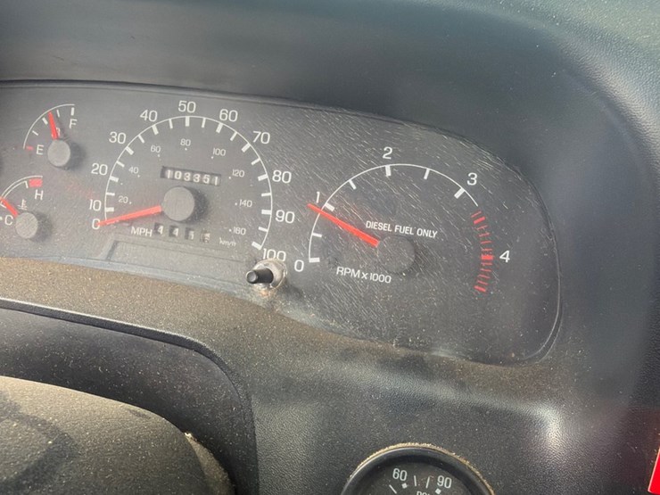 2001-ford-f750-image-15