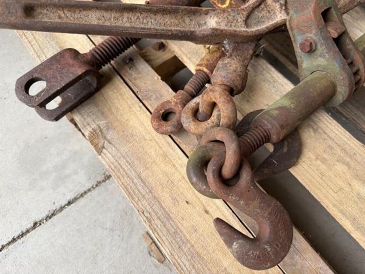chain-binders-image-2