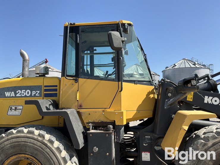 2011-komatsu-wa250pz-6-image-16