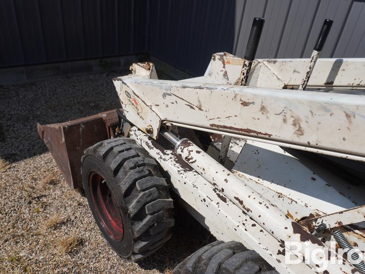 bobcat-m371-image-15