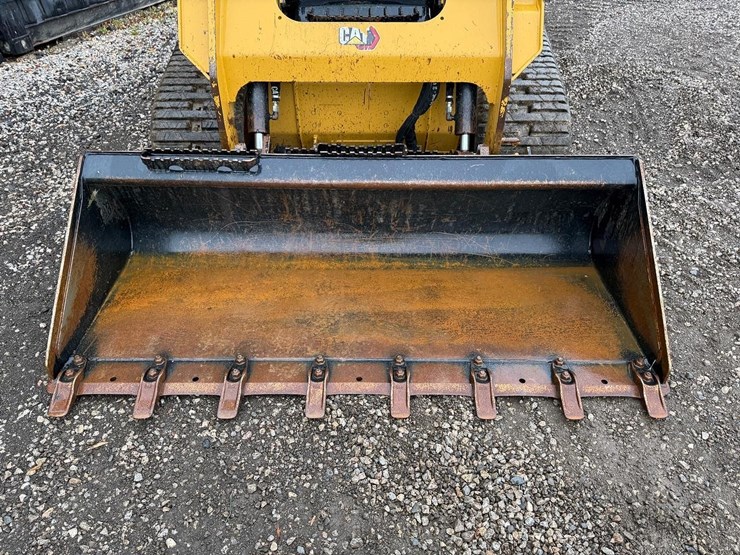 2023-caterpillar-259d3-image-9
