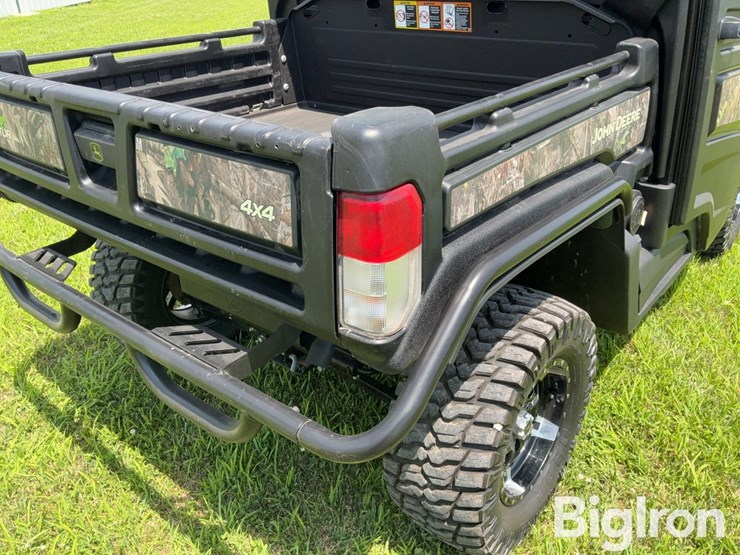 2023-john-deere-gator-image-19