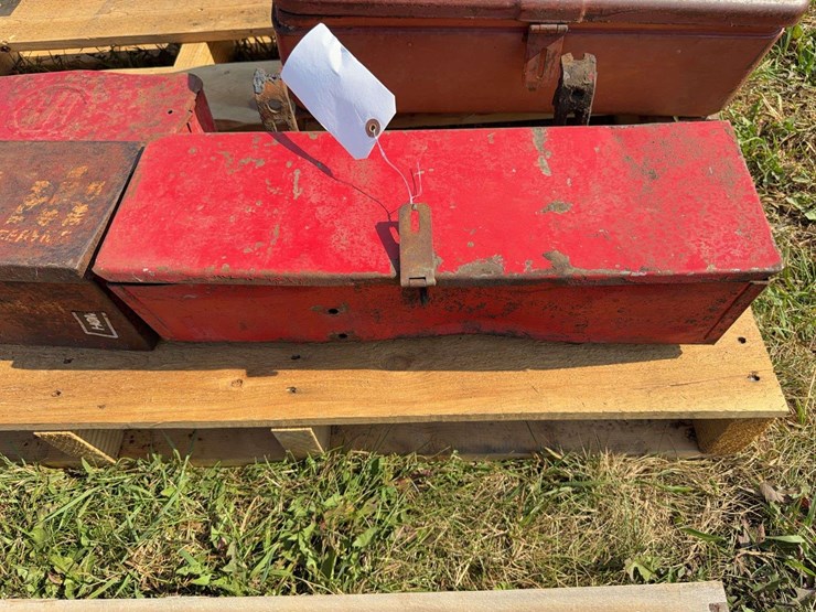 (4)-toolboxes-image-2