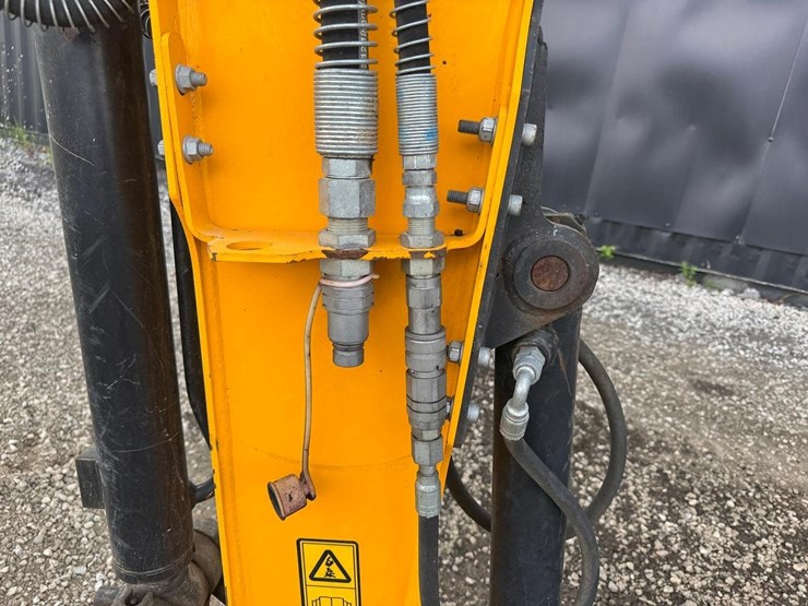 2022-jcb-55z-1-image-11